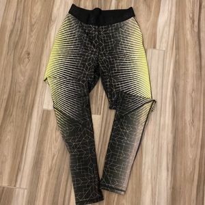 Ladies Nike pro small leggings.  Lightly lined - warm